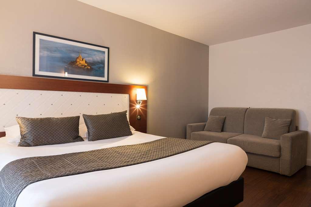 The Originals Boutique, Hotel Le Lion D'Or, Fougeres Ouest Maen Roch Zimmer foto